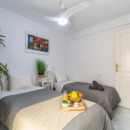 Seaside Boutique Apartment 푸엔히롤라 외부 사진