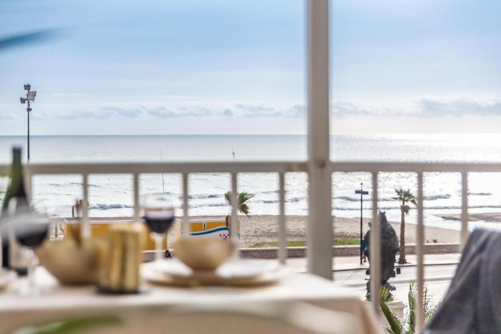 Seaside Boutique Apartment 푸엔히롤라 외부 사진