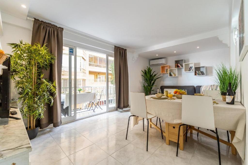 Seaside Boutique Apartment 푸엔히롤라 외부 사진