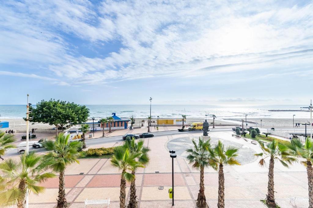 Seaside Boutique Apartment 푸엔히롤라 외부 사진